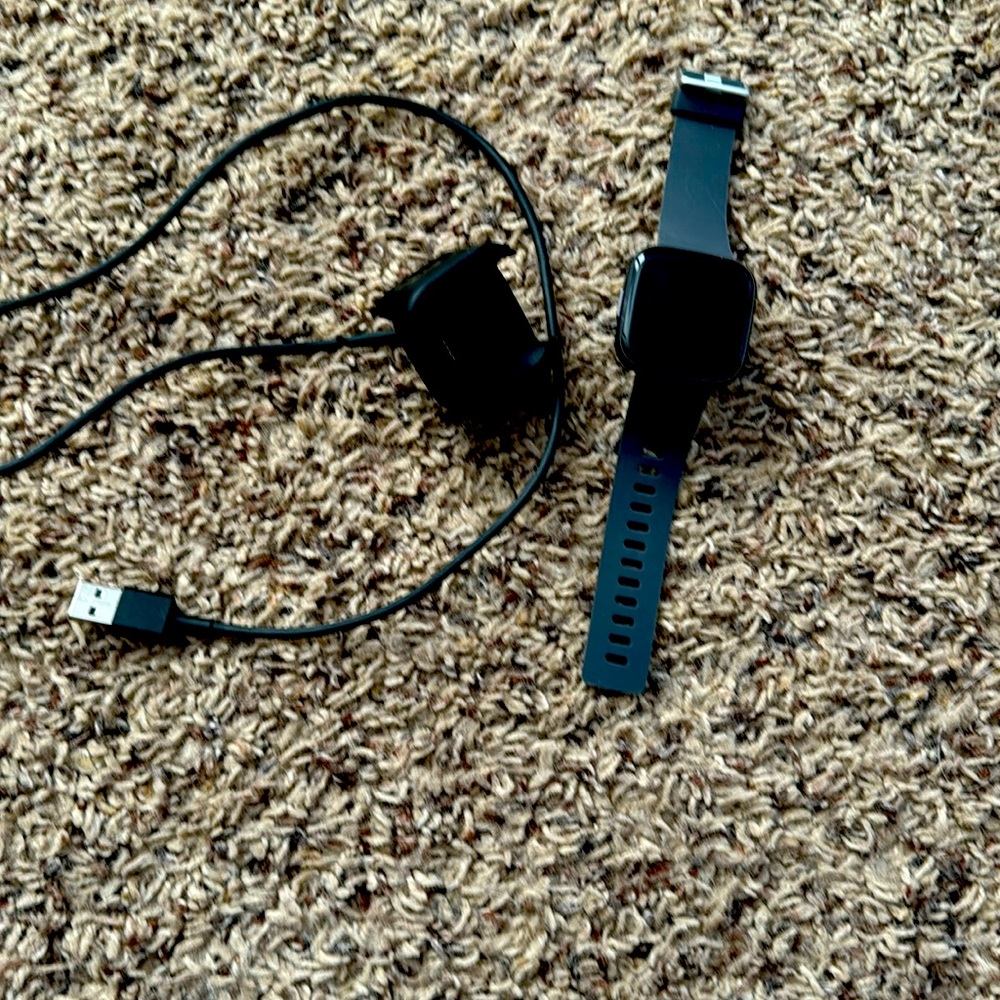 FitBit Versa 2 health & fitness unisex smart watch